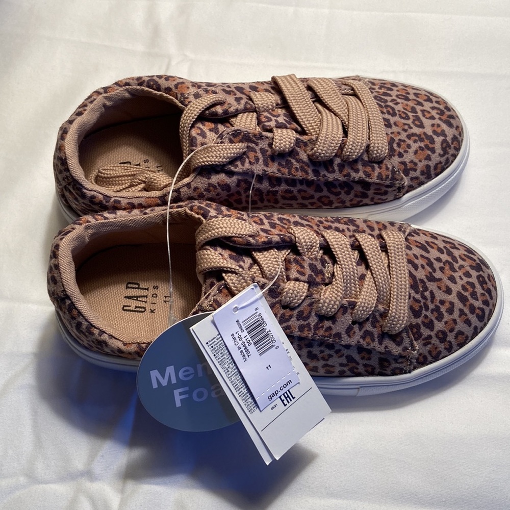 NWT GAP Kids Cheeta Sneakers - Picture 3 of 4
